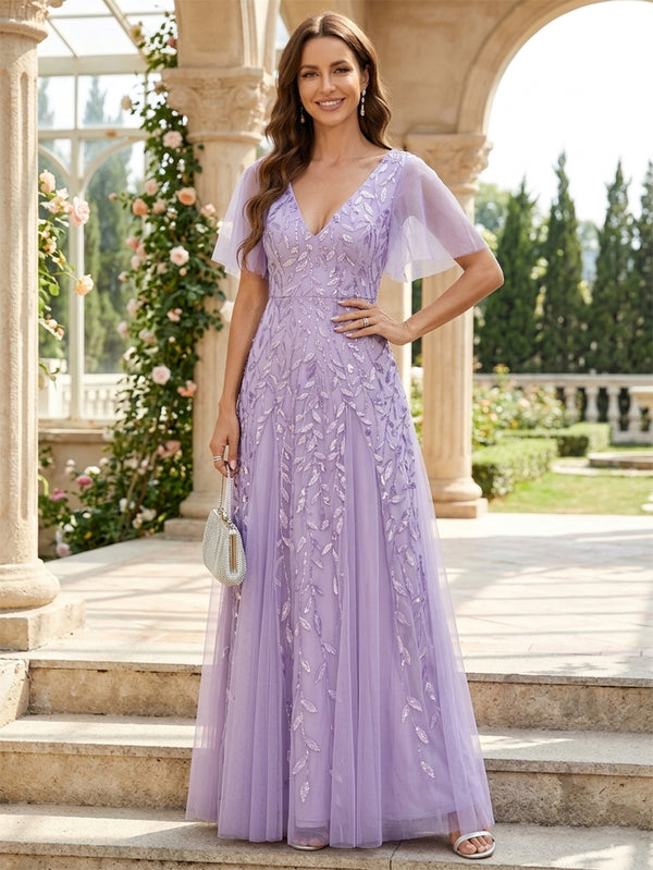 A-Line/Princess Mother of the Bride Dresses Formal Dresses V-Neck Short Sleeves Floor-Length With Pleats&Appliques Lace