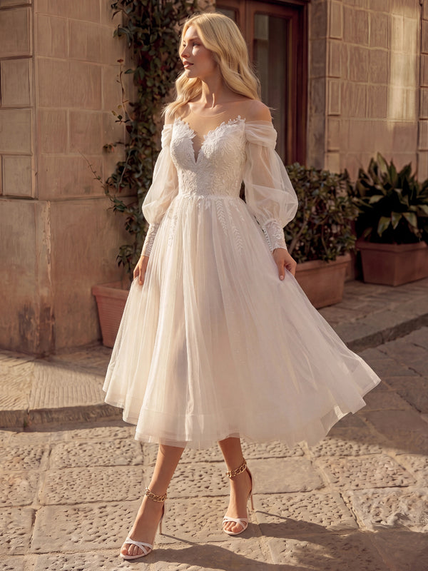 A-Line/Princess Wedding Dresses Off-the-Shoulder Long Sleeves Tea Length Tulle Dresses With Pleats/Appliques Lace/Back Zipper