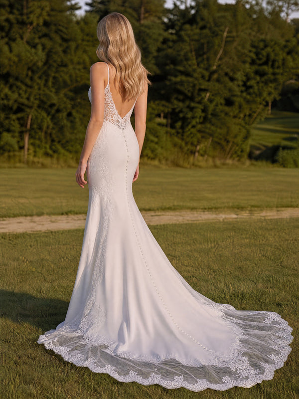 Trumpet/Mermaid Wedding Dresses Spaghetti Straps V-Neck Sleeveless Court Train Tulle/Satin Dresses With Appliques Lace/Opened Back/Back Zipper